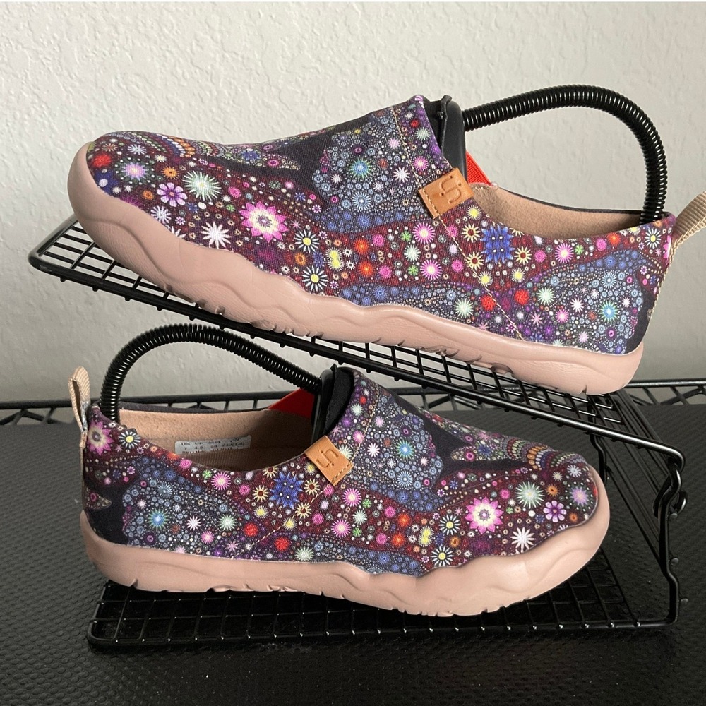 UIN‎ Toledo Women 7 Hamsa Hand Floral Canvas Slip On Walking Shoes Black Multi - Picture 6 of 12